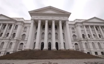 Concurso UFPR: 61 vagas. Iniciais até R$ 4,1 mil