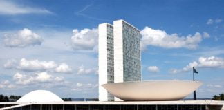 Concurso Câmara dos Deputados: 749 vagas! Inicial de até R$ 34,8 mil