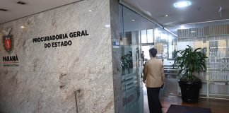 Salário de R$ 32 Mil e Oportunidades no Concurso PGE-PR para Procurador Concurso da PGE-PR